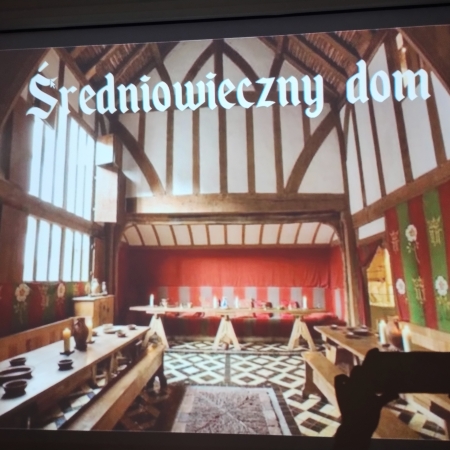 Średniowieczny dom - warsztaty w Aleksandrowskim Centrum Kultury.