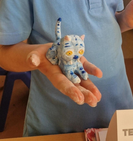 Świetlicowe projekty i lepienie gliną.