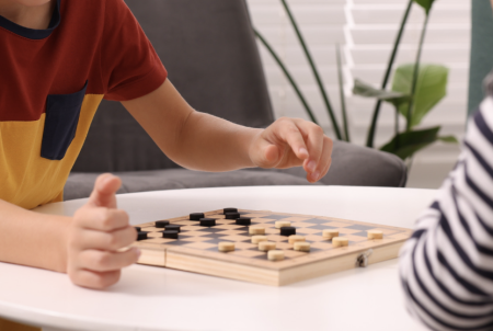 ŚWIETLICOWY TURNIEJ GRY W WARCABY - 2026